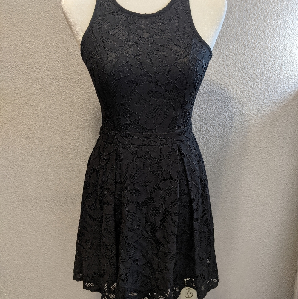 Lulu's Black Lace Overlay Midi Cutout Dress Size XS